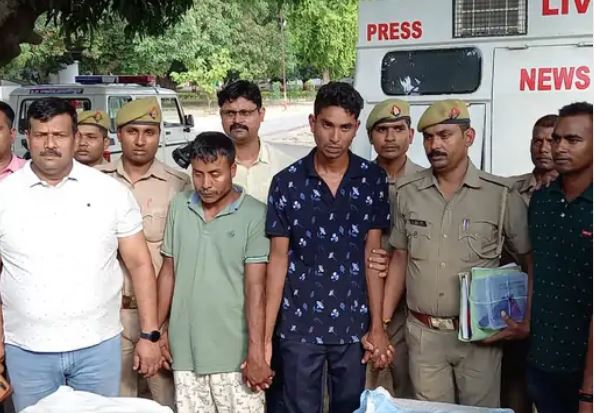 Ghazipur News: गाजीपुर में प्रेस लिखी गाड़ी से बरामद 350 किलो गांजे का रसड़ा कनेक्शन