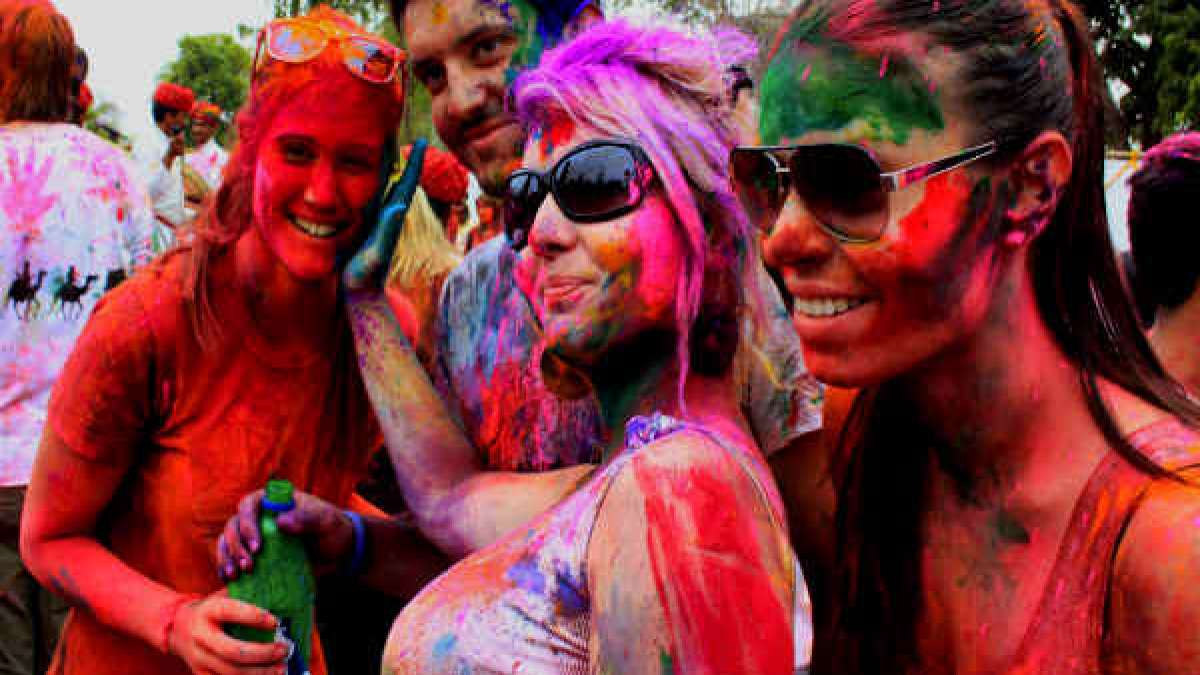 Once upon a time, Holi used to be colorful with the bright colors of Saidpur, today it is a city of colors