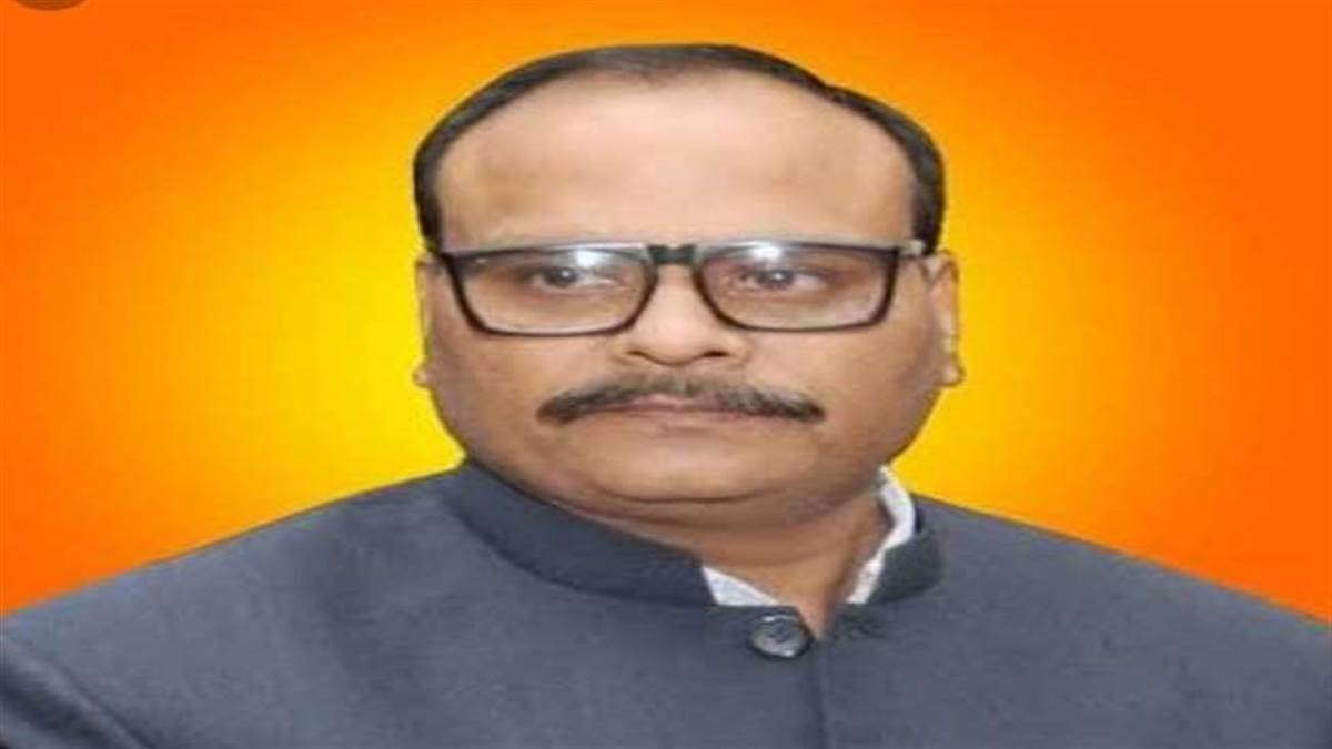 SP has given blessings to goons, ruffians: Deputy CM