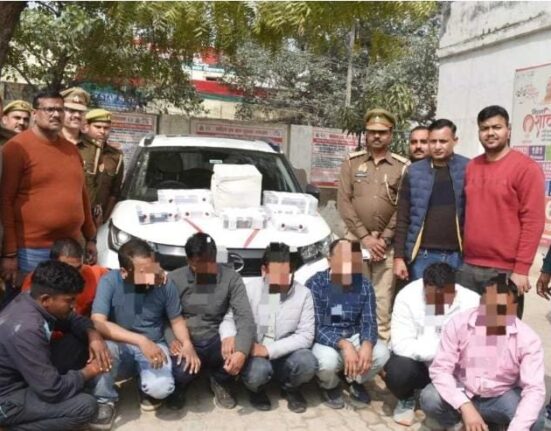 Uttar Pradesh Police recruitment : नंदगंज नोनहरा पुलिस ने साल्वर गैंग Salwar gang caught को पकड़ा, छह लाख नगद और 21 लाख के चेक बरामद, गाजीपुर जिले के रहने वाले हैं सभी आरोपी