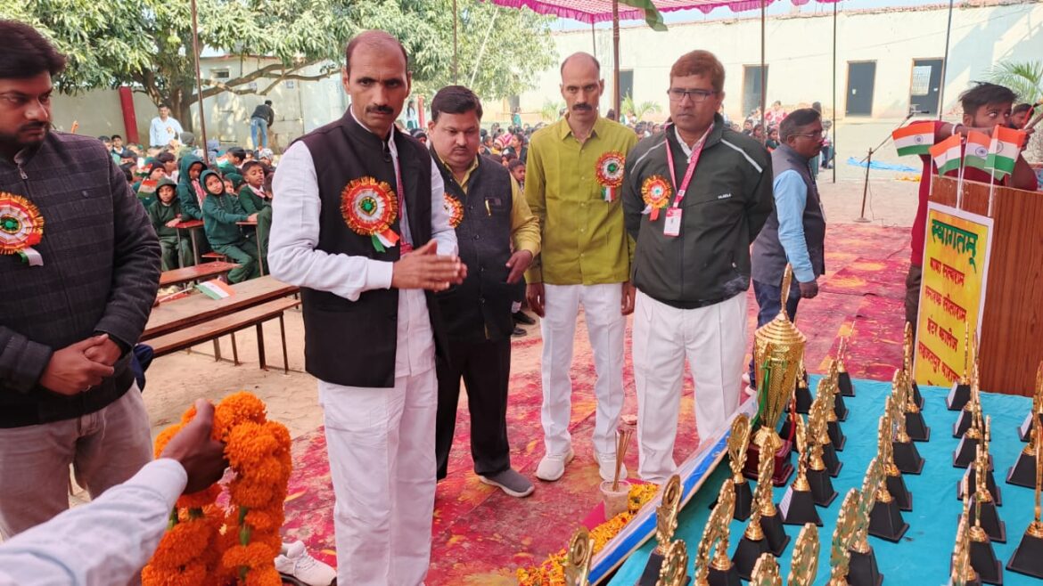 बाबा सत्यराम सीताराम इंटर कॉलेज में हर्षोल्लास के साथ मनाया गया 76 वां गणतंत्र दिवस, बच्चों ने किया रंगारंग कार्यक्रम