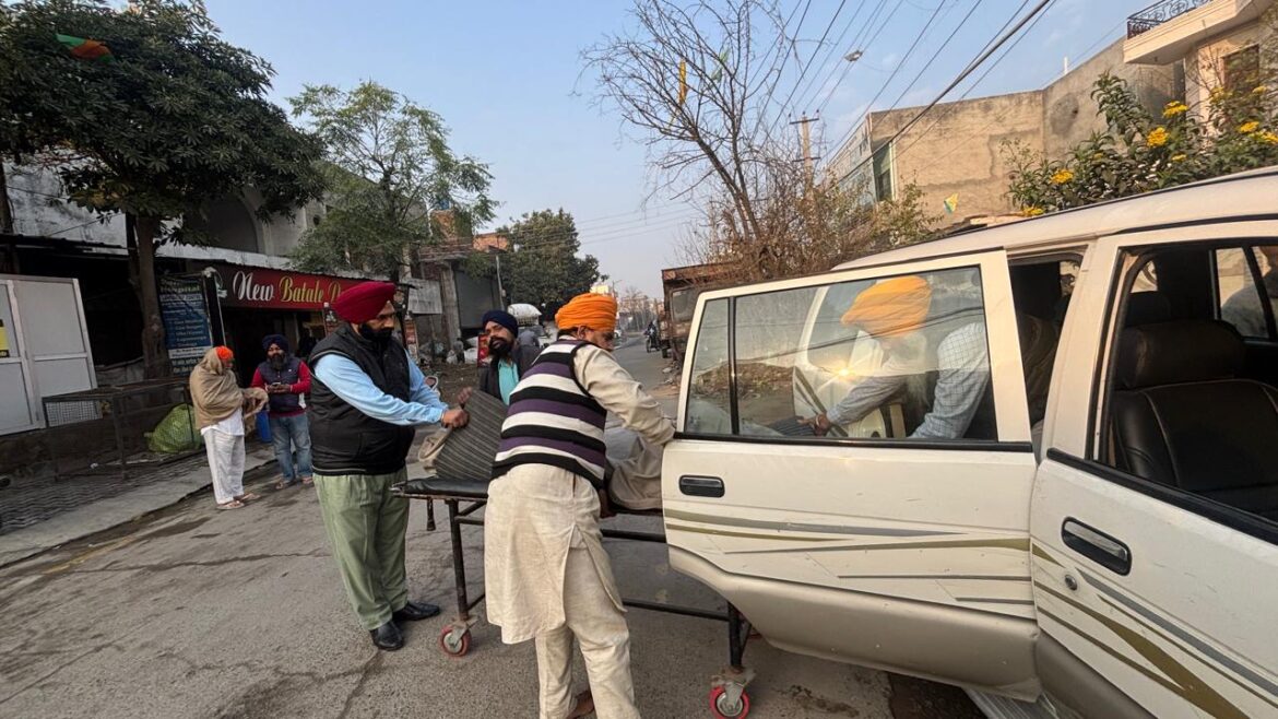 Sevadar climbing Nishan Sahib died after falling