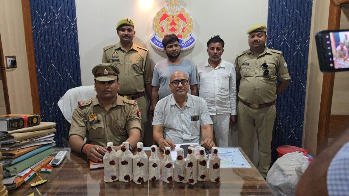 Back of adulterators broken in Ghazipur! Two businessmen selling poison under the guise of English liquor arrested, 87 bottles seized