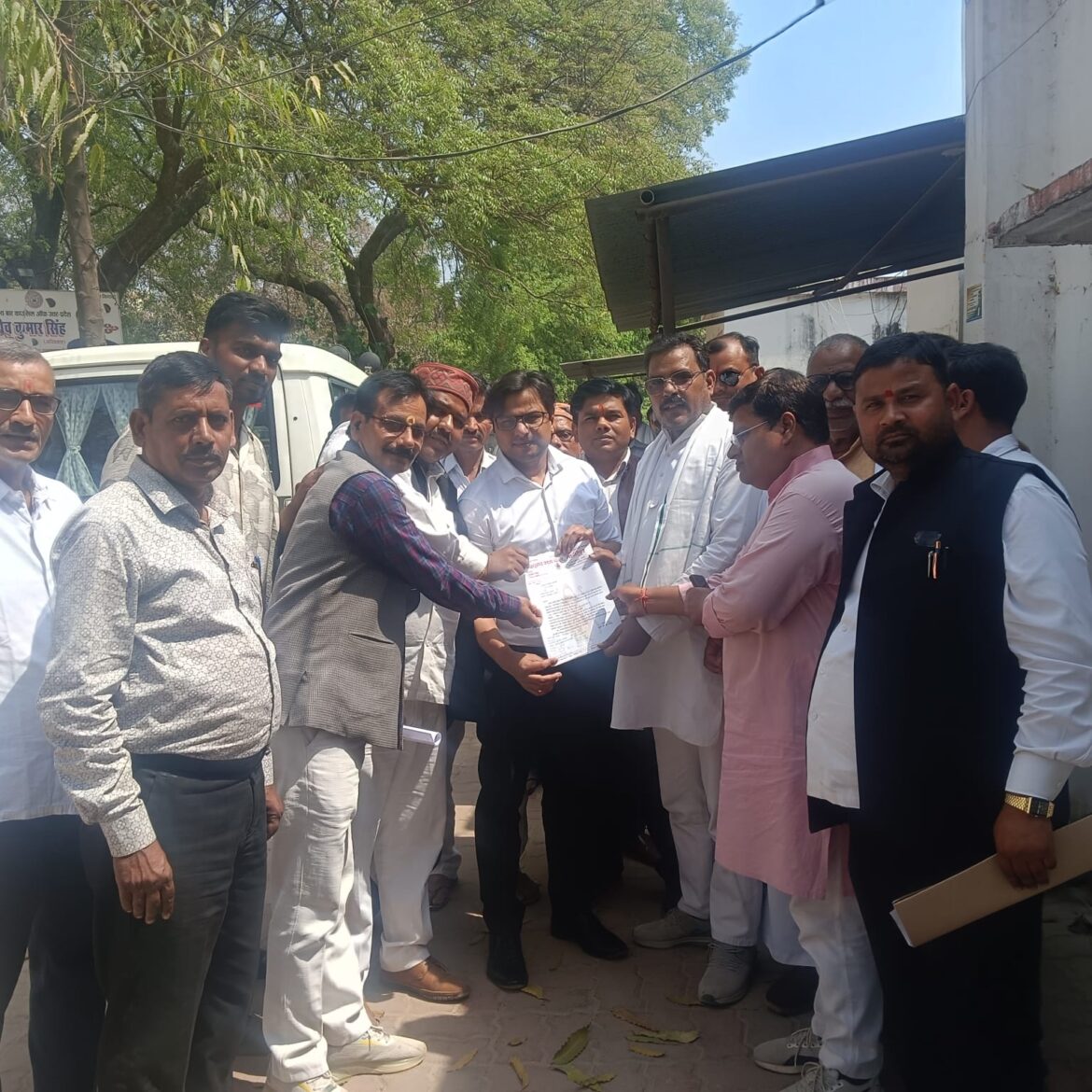 Ghazipur News: Brahmin Raksha Dal furious over opportunist Pandit